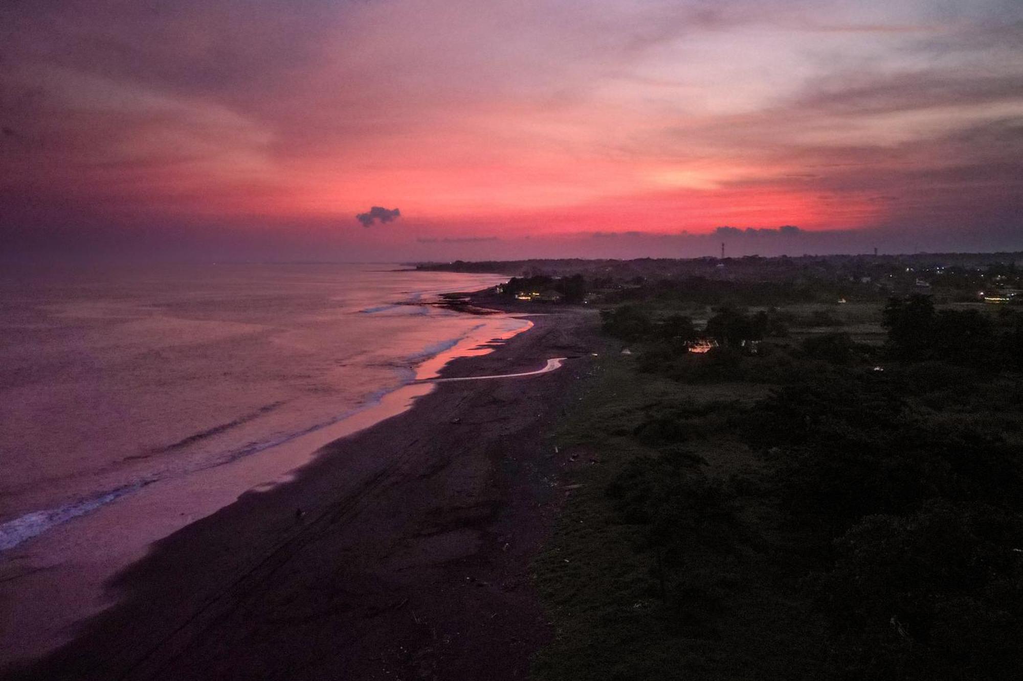 K Ko Surf Village At Keramas Lebih Exteriör bild