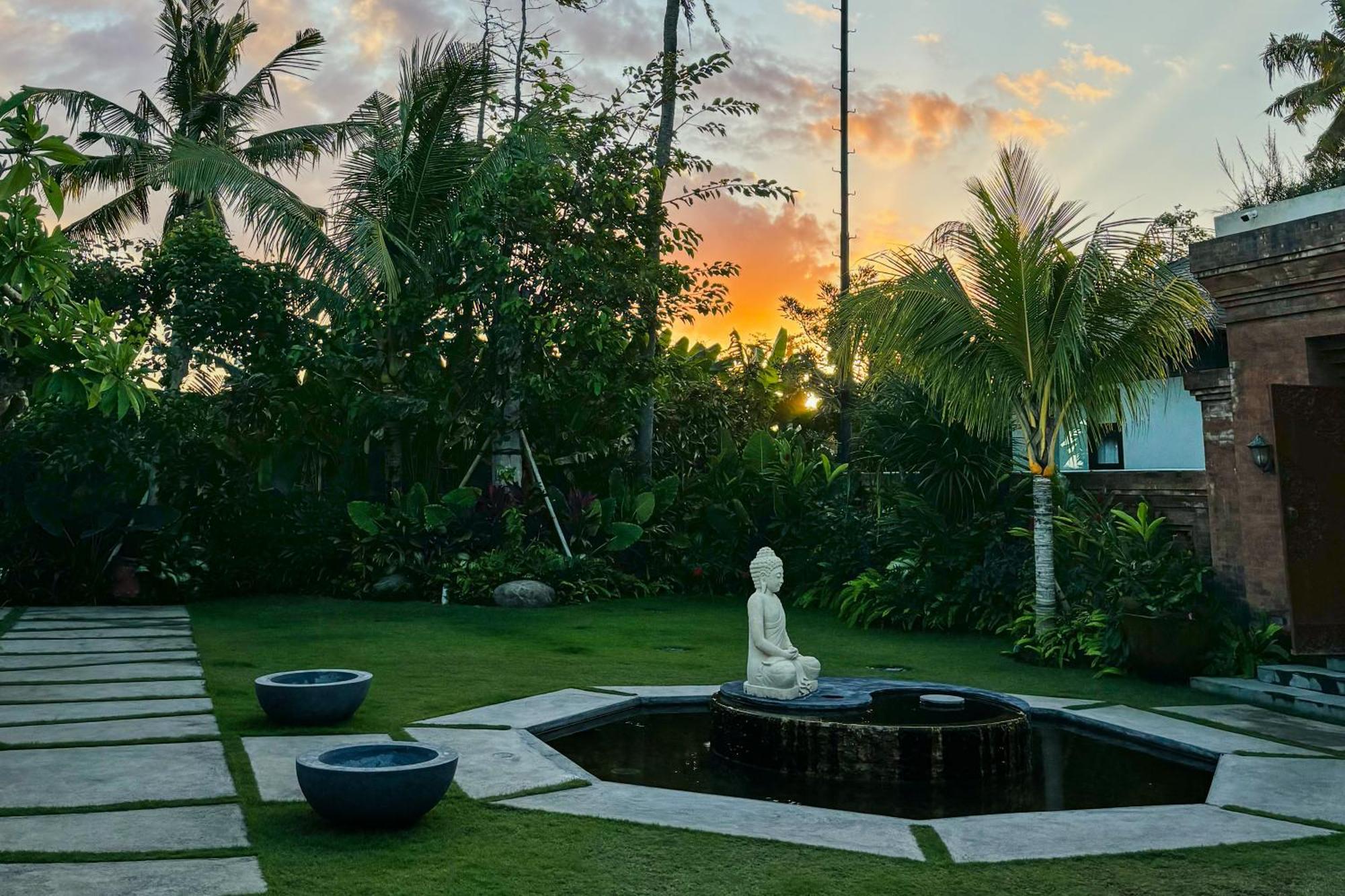 K Ko Surf Village At Keramas Lebih Exteriör bild
