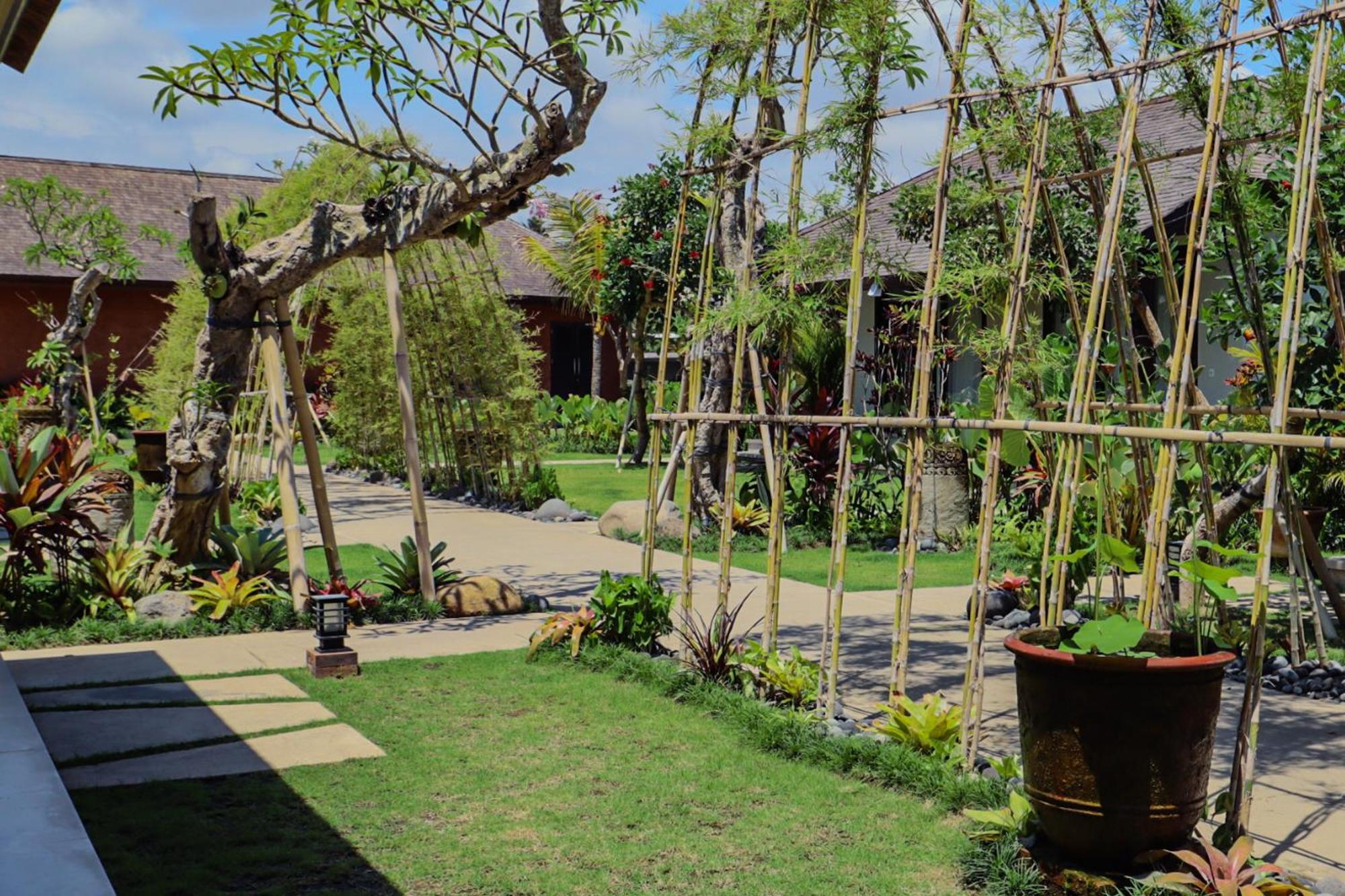 K Ko Surf Village At Keramas Lebih Exteriör bild